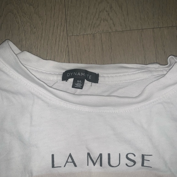 Basic white shirt with vintage graphics! - Picture 3 of 4